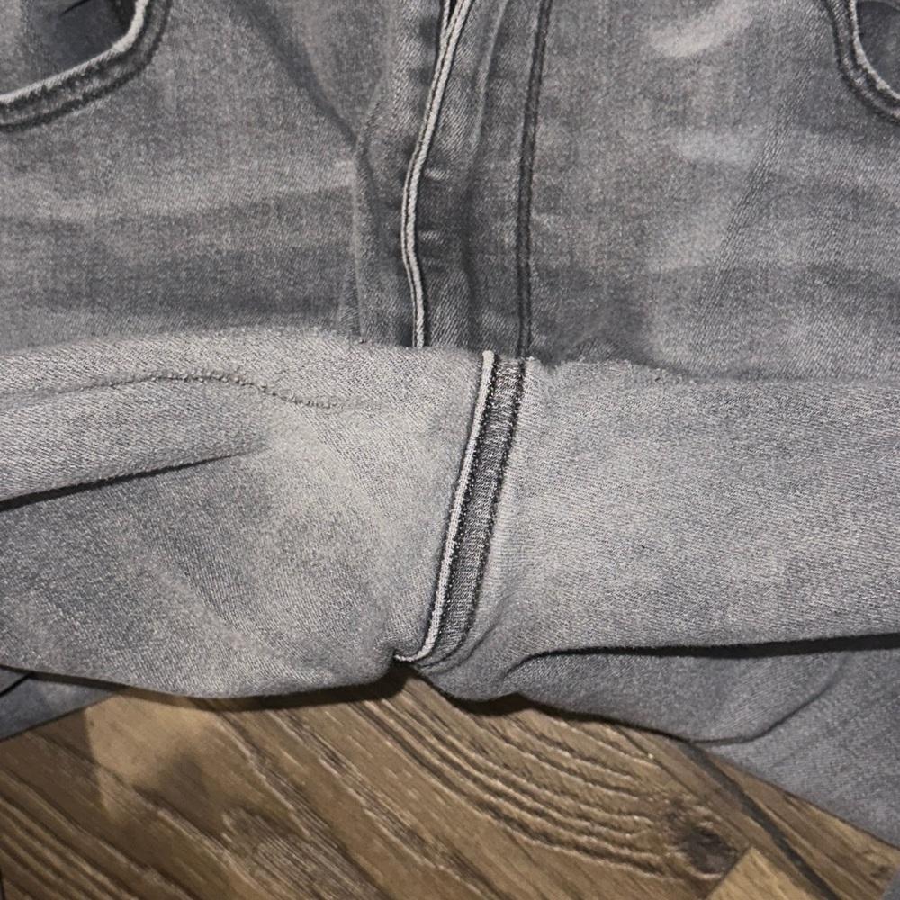 American eagle grey jeans.